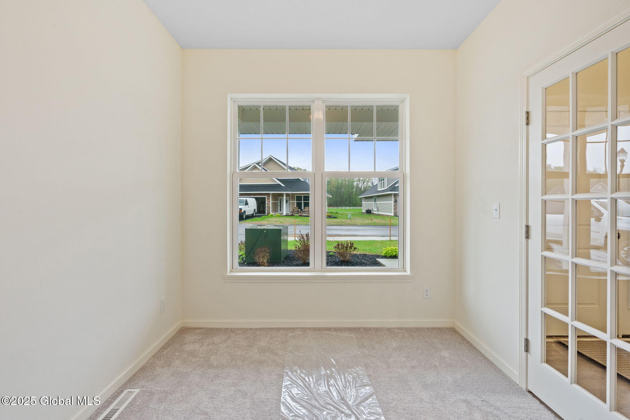 83 Whispering Pines Way, Schenectady, New York image 6