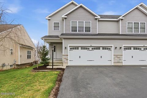 Townhouse For Sale - 86 Lona Lane<br/> Rensselaer, NY 12144