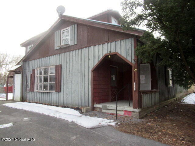 17 Quarry Crossing Street, Hudson Falls, New York image 1