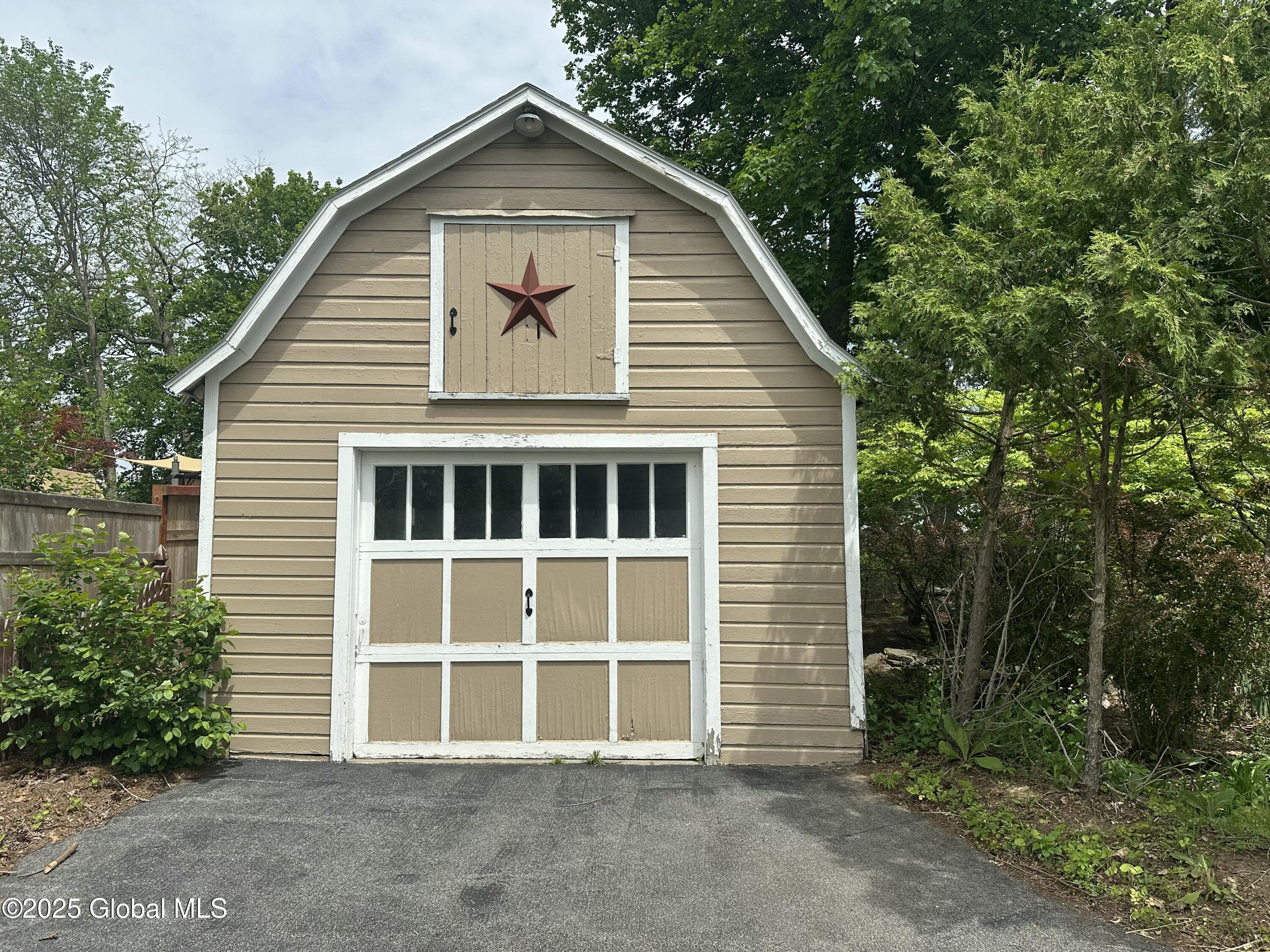 104 14th Street, Schenectady, New York image 30