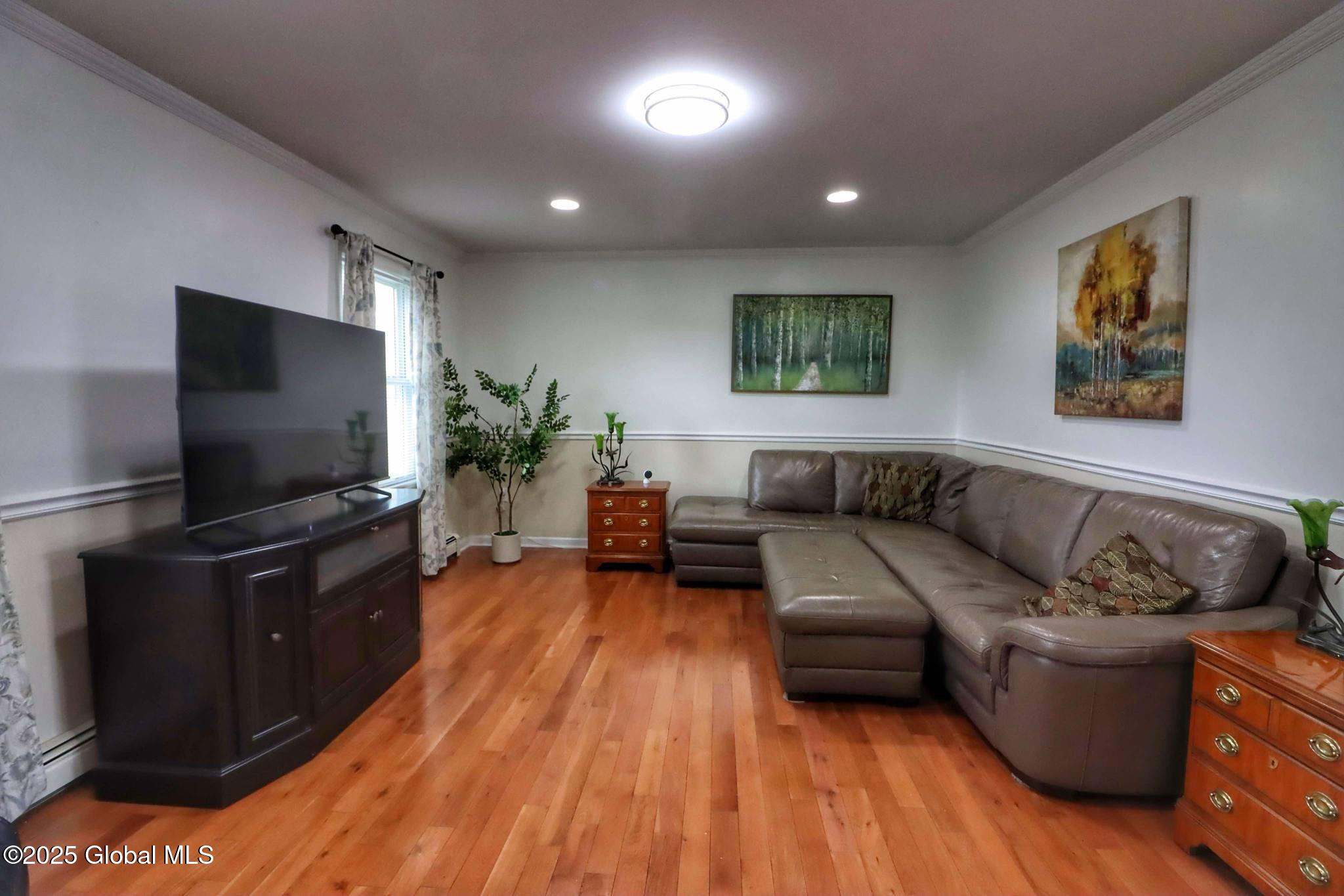 111 Windswept Drive, Amsterdam, New York image 6