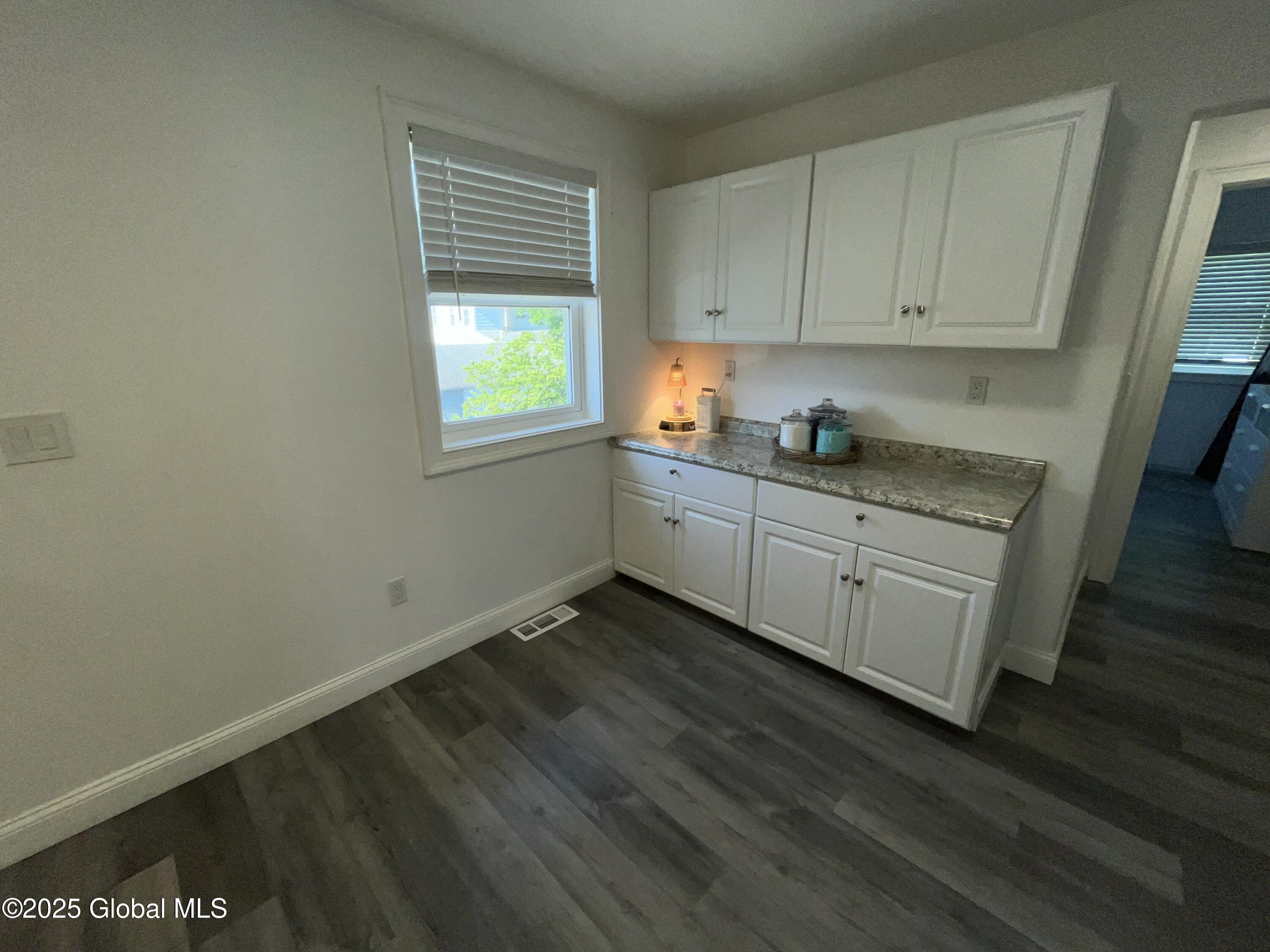 43 Masten Avenue, Cohoes, New York image 16