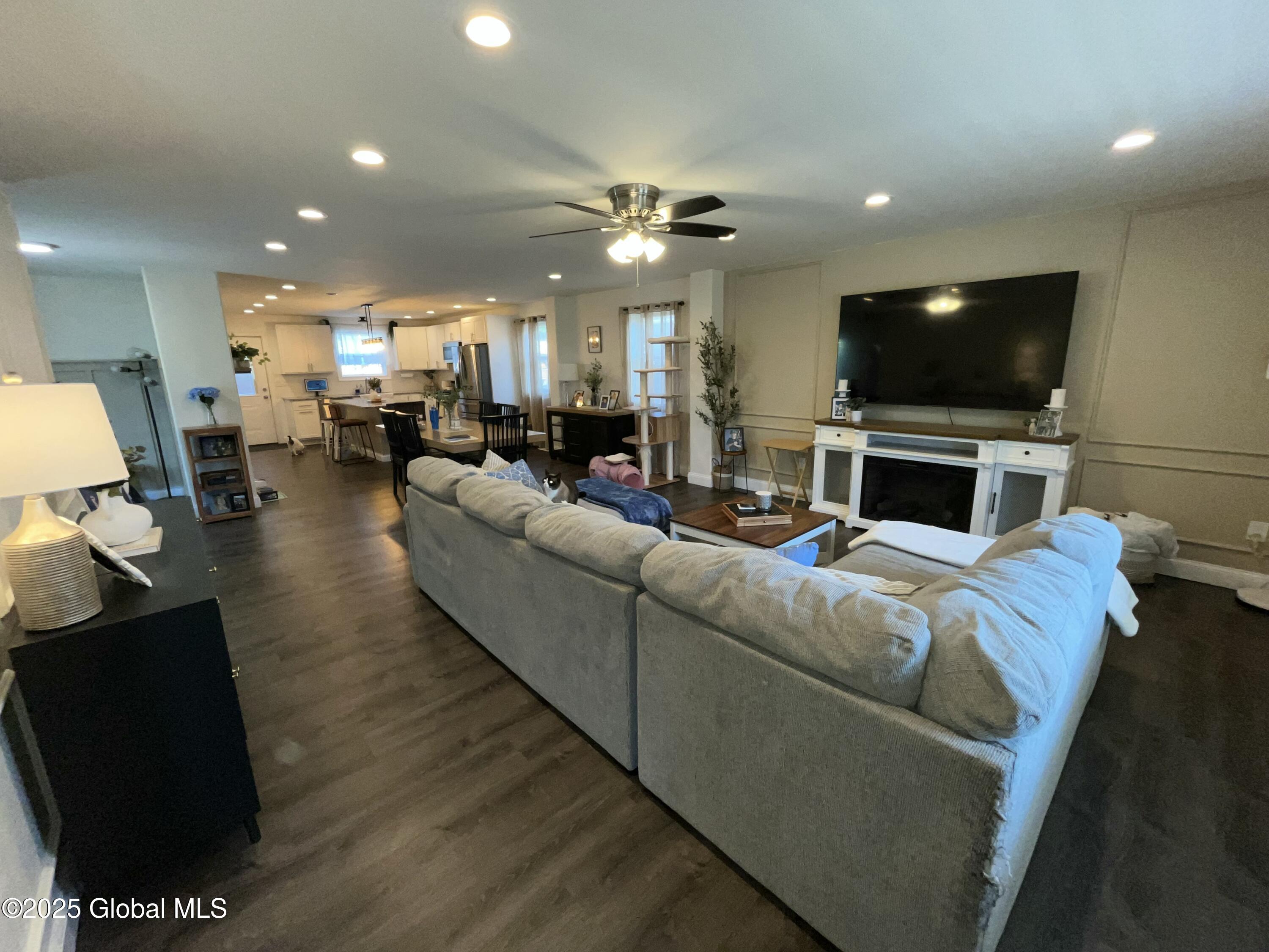 43 Masten Avenue, Cohoes, New York image 4