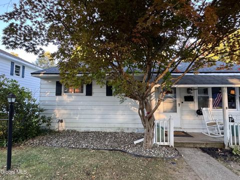 Photo of 56B Monroe Street, Saratoga Springs, NY 12866 (MLS # 202525076)