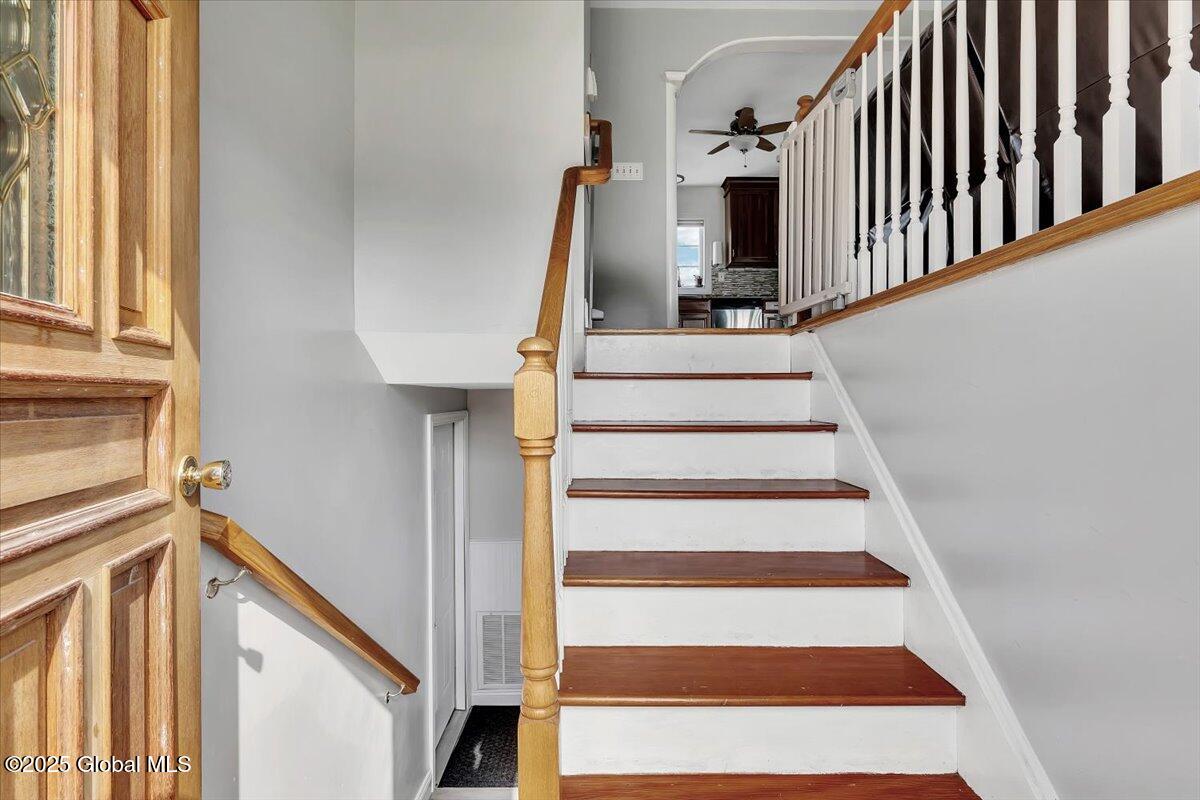 133 Horstman Drive, Schenectady, New York image 3