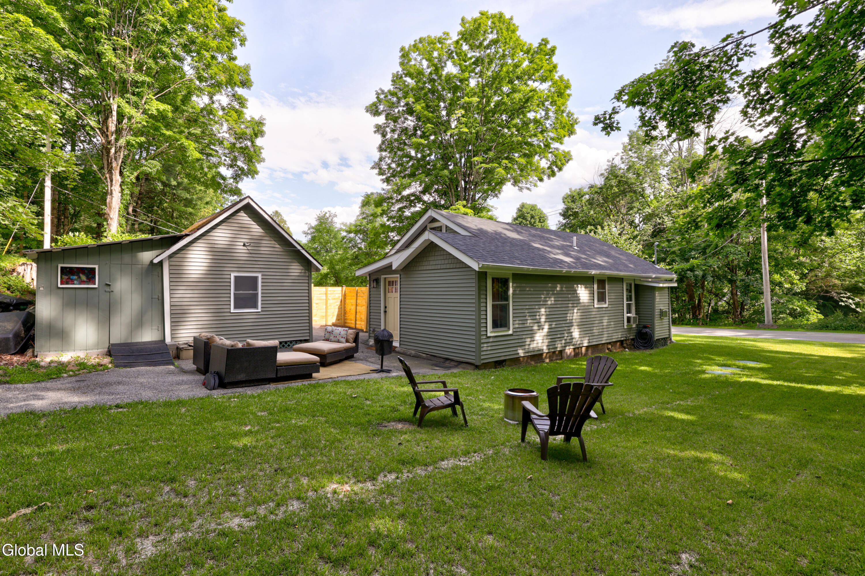 24 Mohican Road