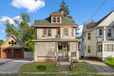 Homes For Sale - 942 Central Parkway<br/> Schenectady, NY 12309