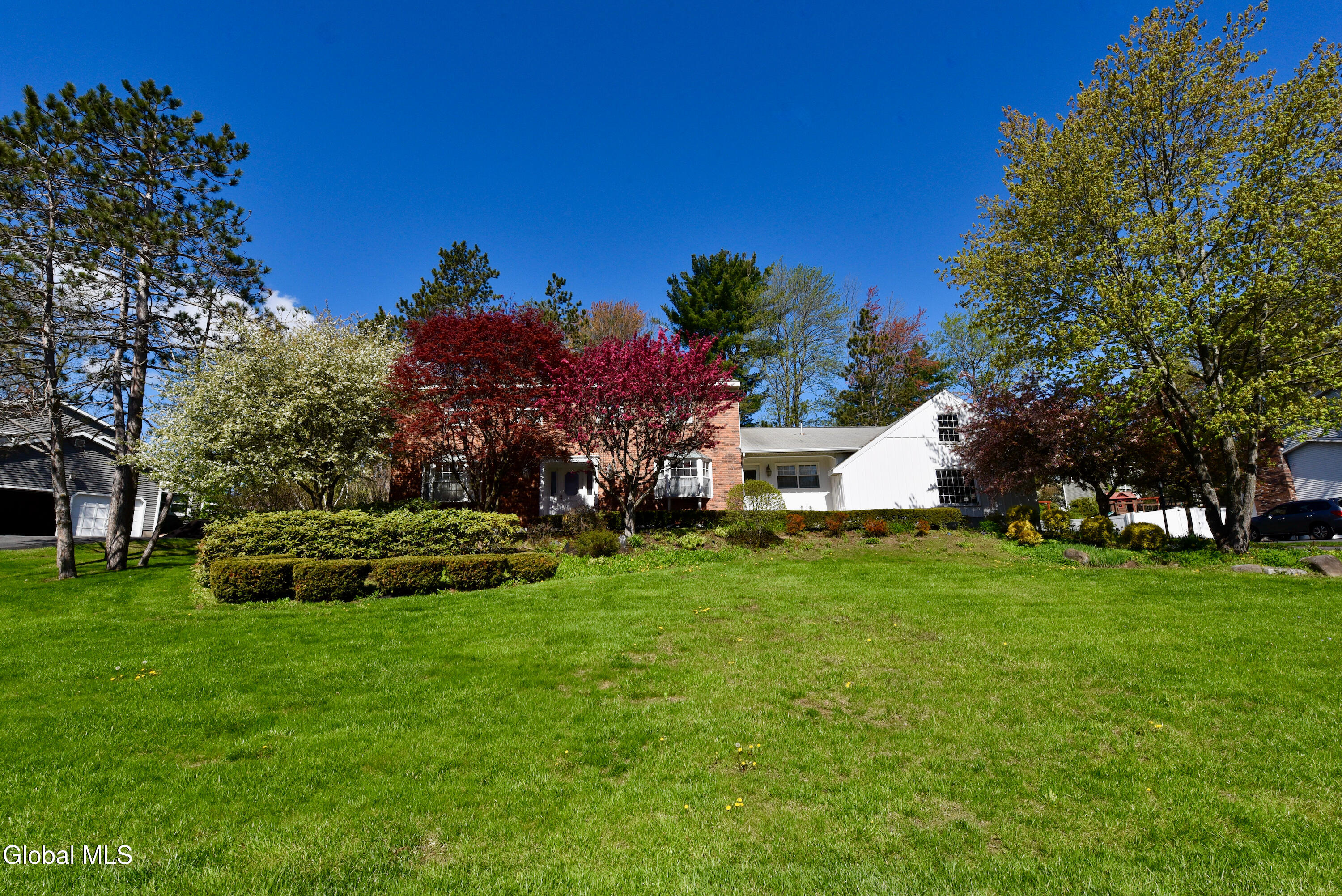 1205 Viewmont Drive