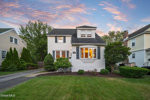 Homes For Sale - 1130 S Country Club Drive<br/> Niskayuna, NY 12309