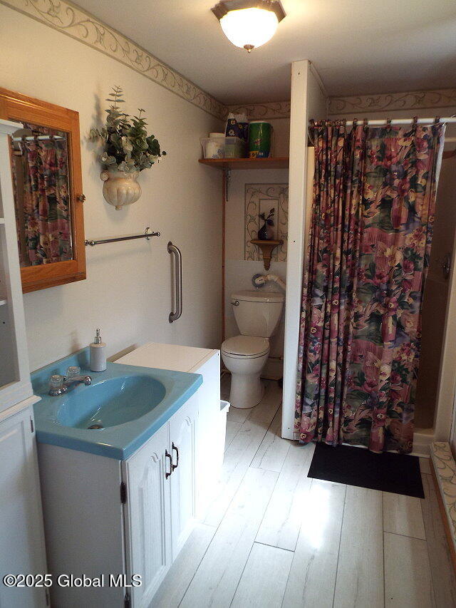 718 S Shore Rd E Caroga Rd, Caroga Lake, New York image 13