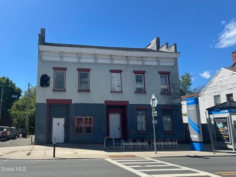 Photo of 663 2nd Avenue #2S, Troy, NY 12182 (MLS # 202616924)