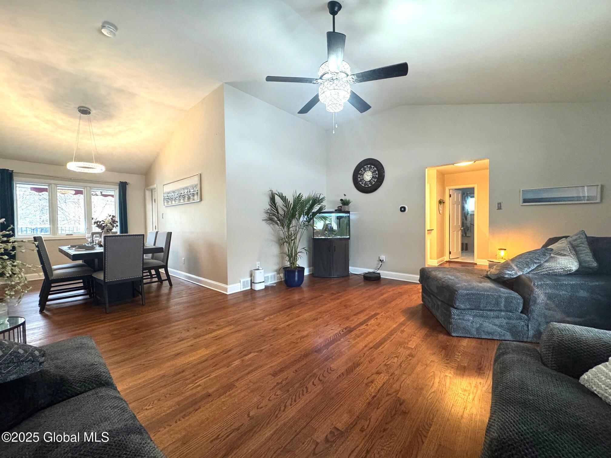 18 Patroon Place, Loudonville, New York image 4