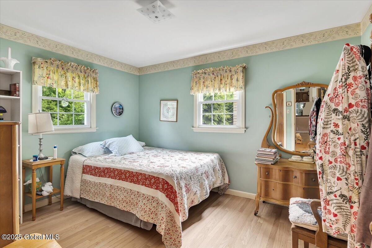 27 Cedar Lane, Glenville, New York image 15