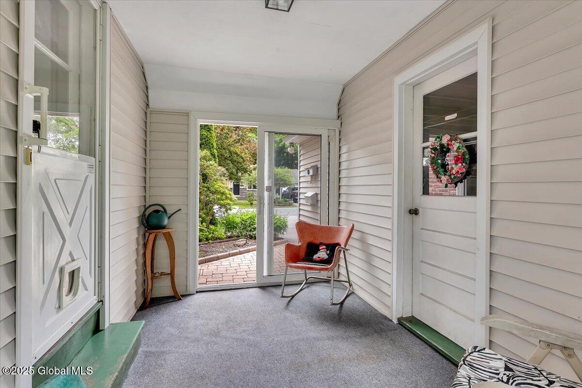 27 Cedar Lane, Glenville, New York image 13