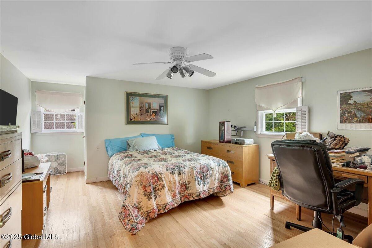 27 Cedar Lane, Glenville, New York image 17