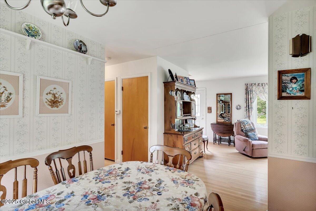 27 Cedar Lane, Glenville, New York image 7