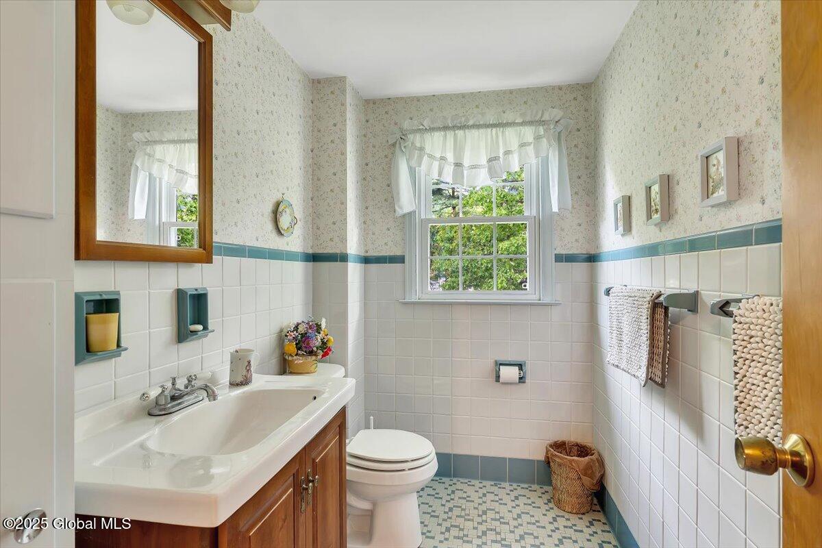 27 Cedar Lane, Glenville, New York image 18