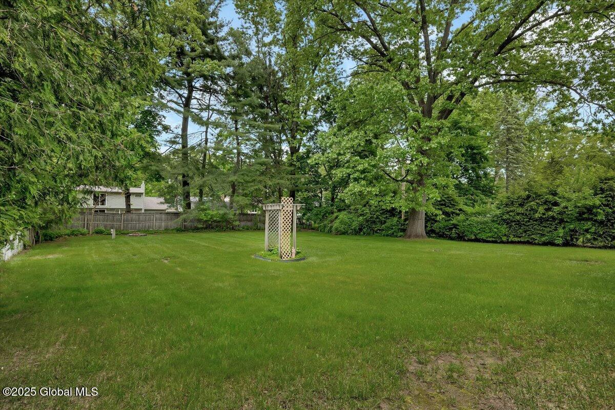 27 Cedar Lane, Glenville, New York image 28