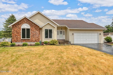Photo of 237 Long Meadow Lane, Schenectady, NY 12306 (MLS # 202620159)