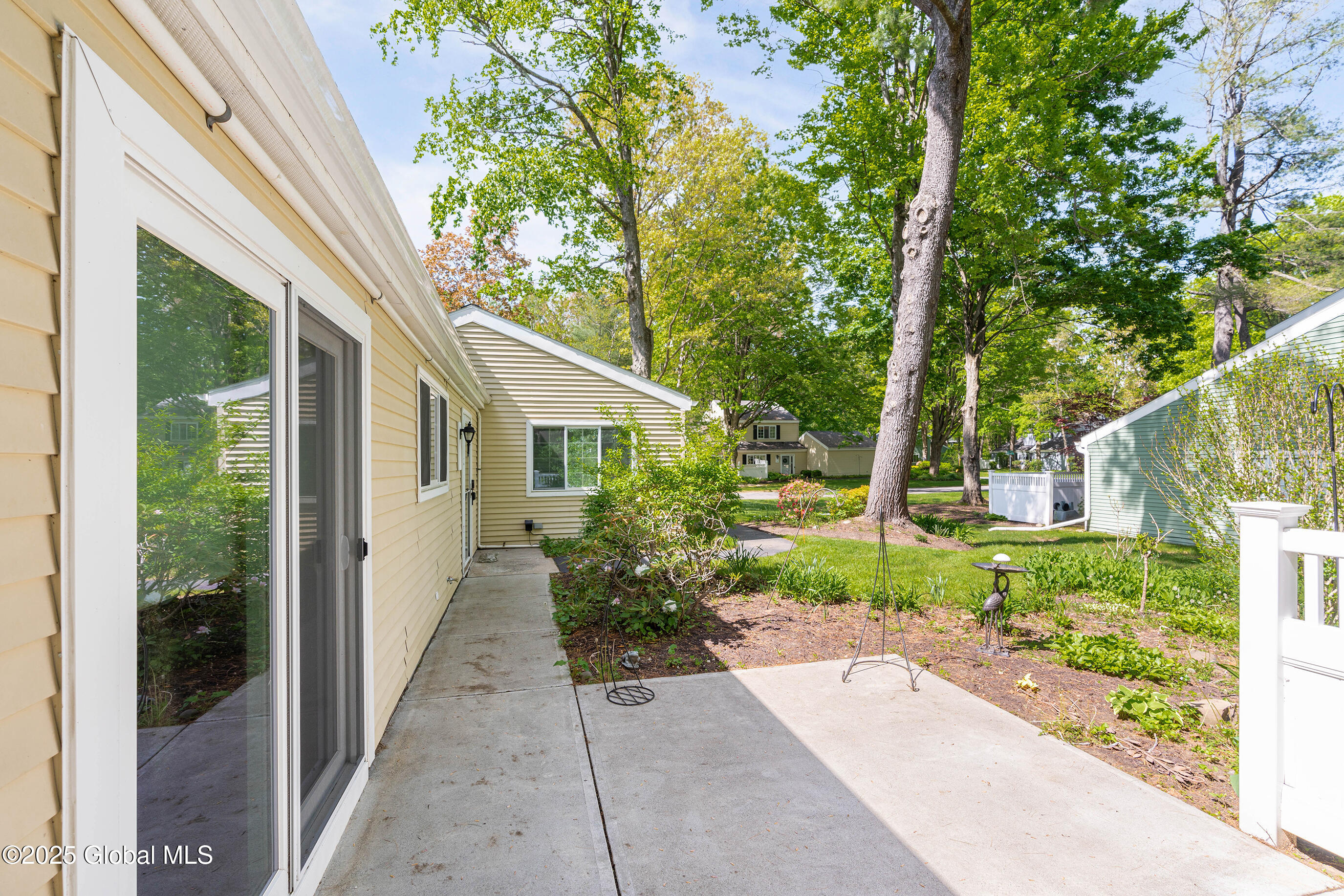 24 Chestnut Road, Delmar, New York image 3