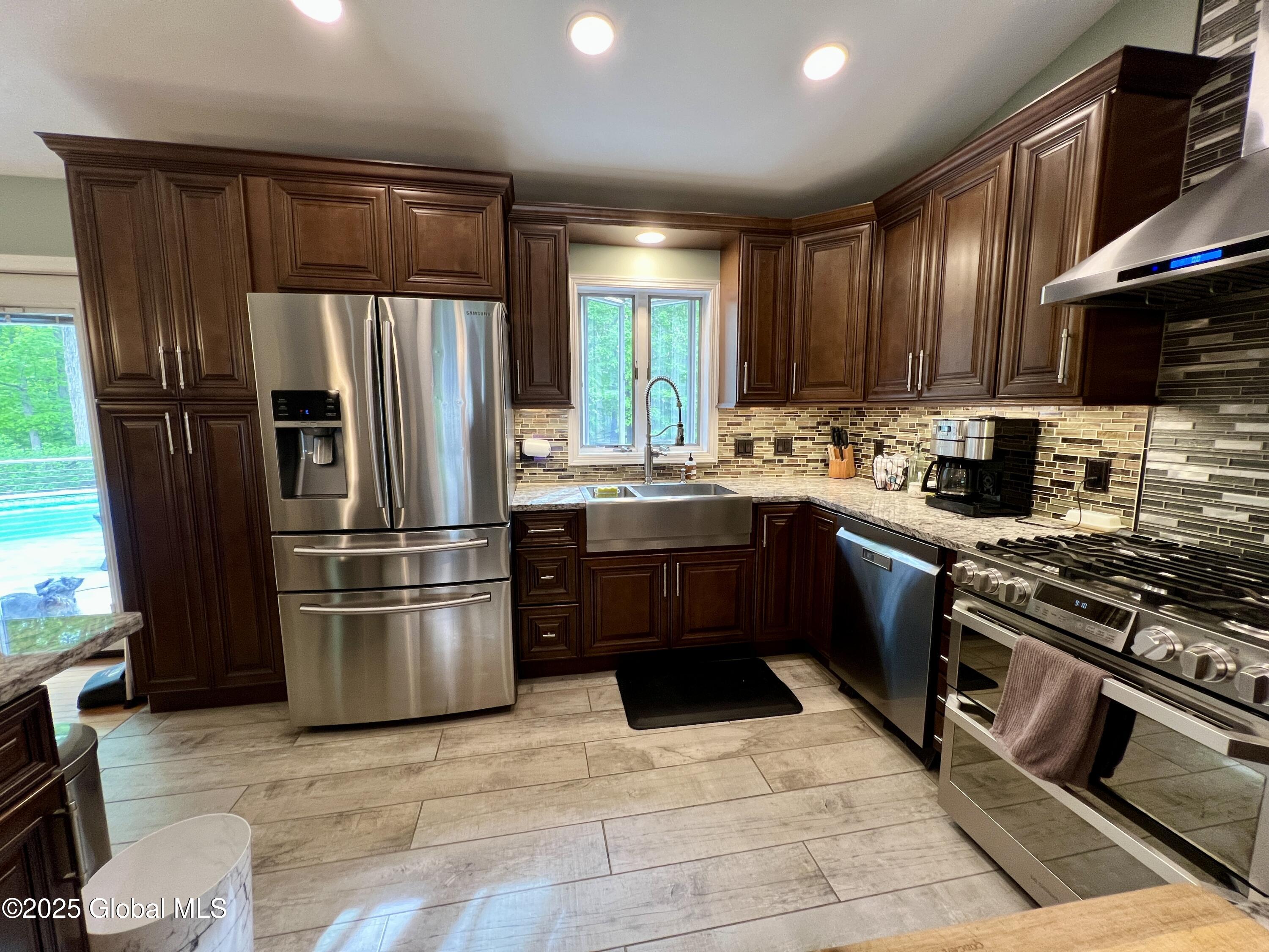 25 Hilton Drive, South Glens Falls, New York image 3