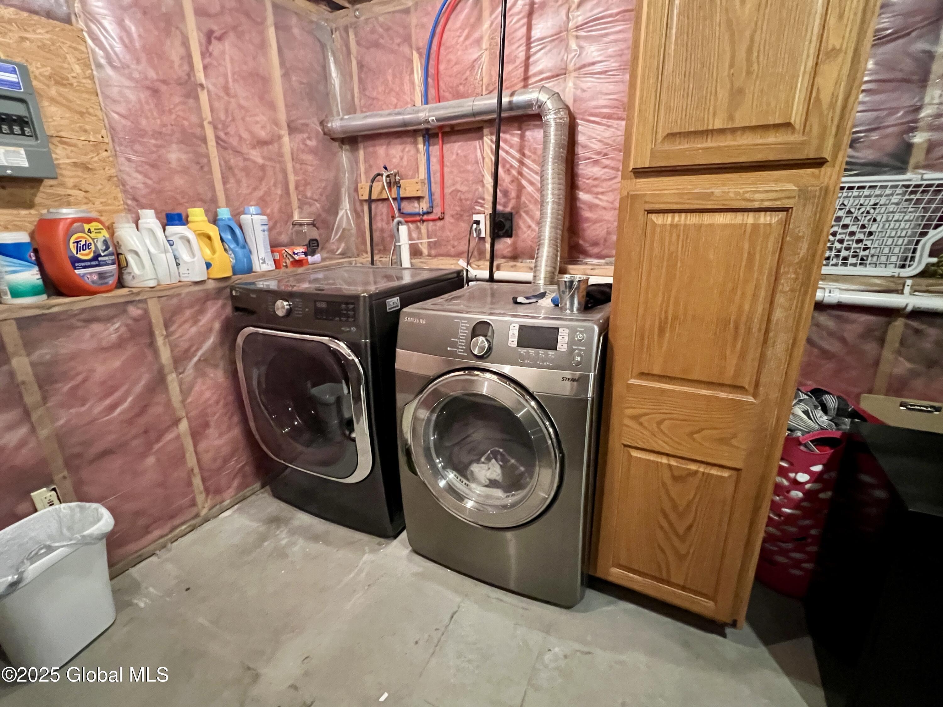 25 Hilton Drive, South Glens Falls, New York image 34