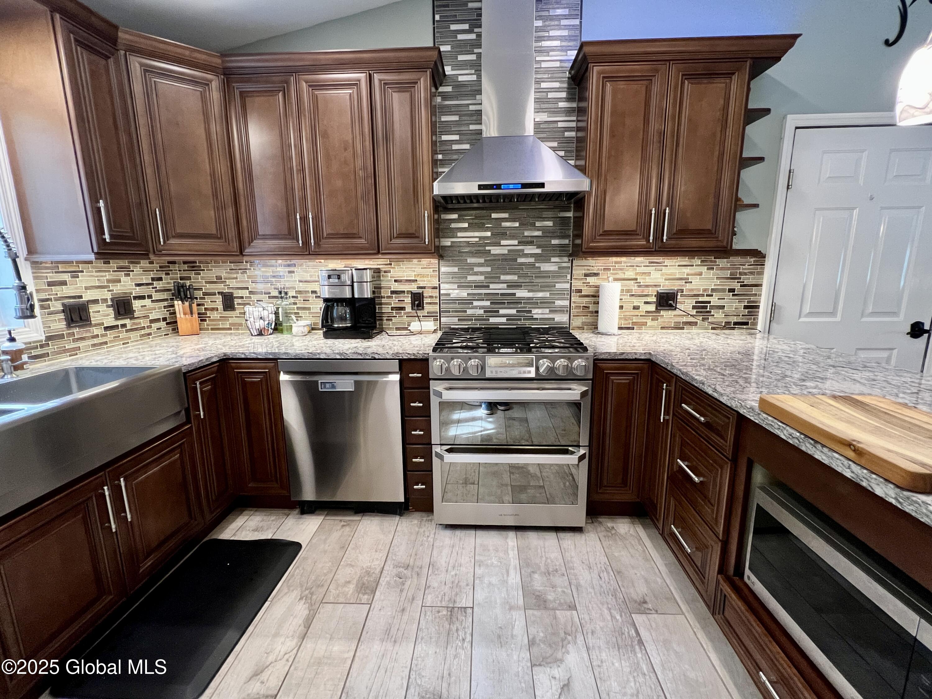 25 Hilton Drive, South Glens Falls, New York image 10