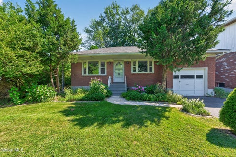 Photo of 87 Buckingham Drive, Albany, NY 12208 (MLS # 202623465)