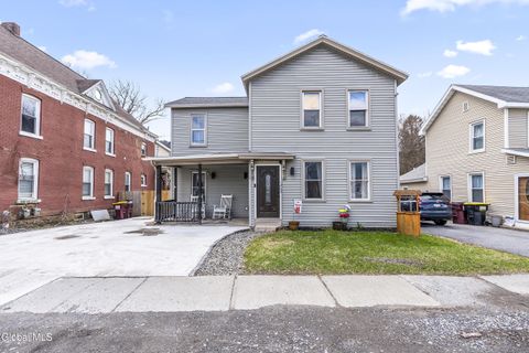 Photo of 1265 Main Street, Rotterdam Junction, NY 12150 (MLS # 202614791)
