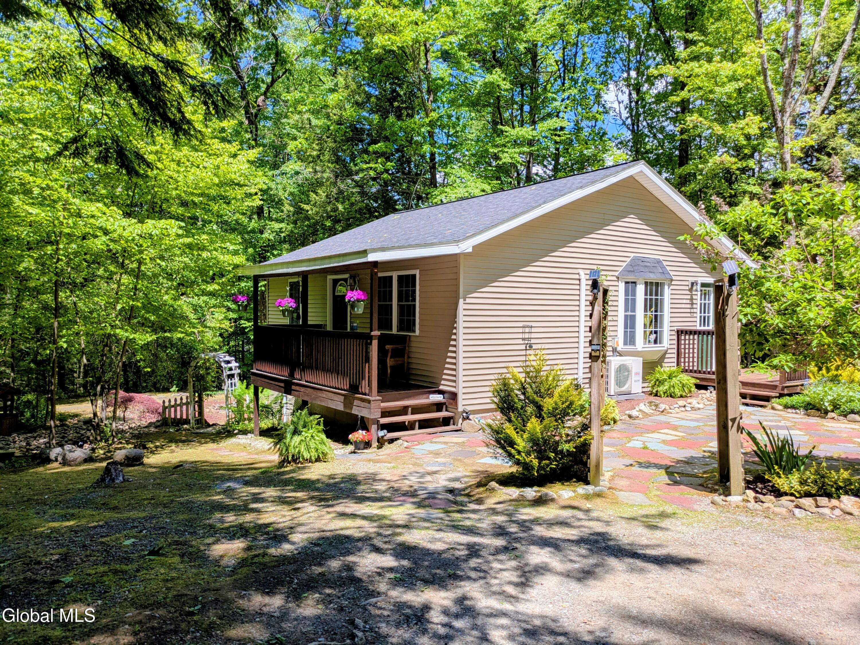 606 Goggins Road