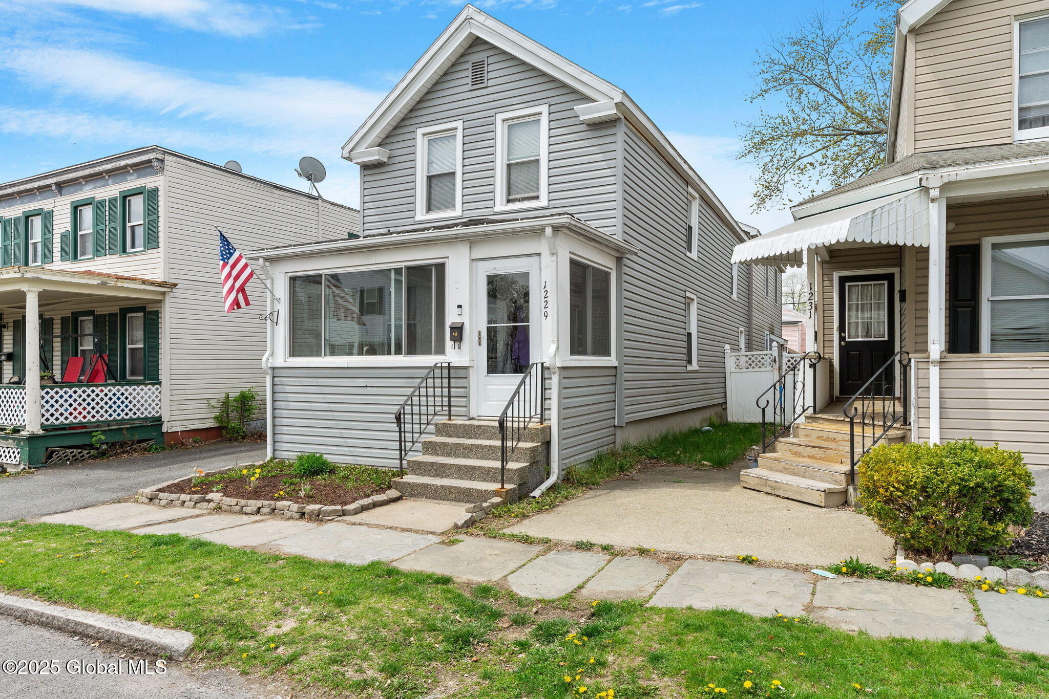 1229 6th Avenue, Watervliet, New York image 3