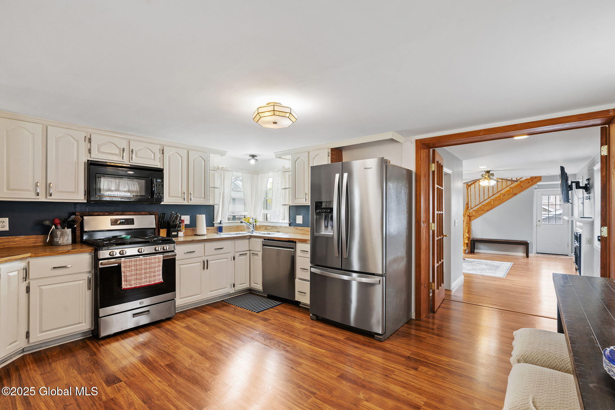 1229 6th Avenue, Watervliet, New York image 16