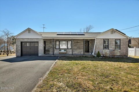 Photo of 124 Beacon Road, Glenmont, NY 12077 (MLS # 202613967)