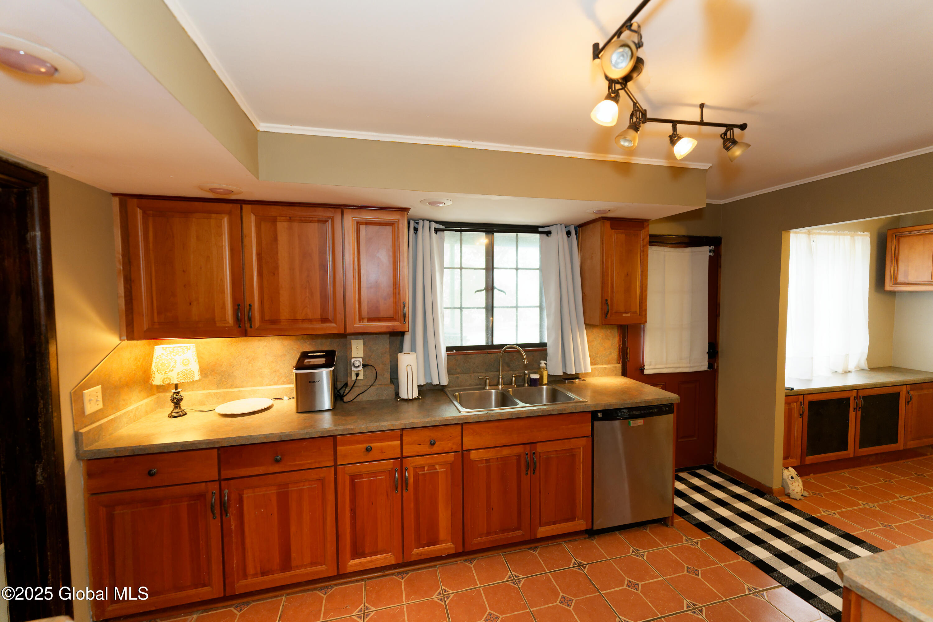 105 23rd Street, Troy, New York image 19