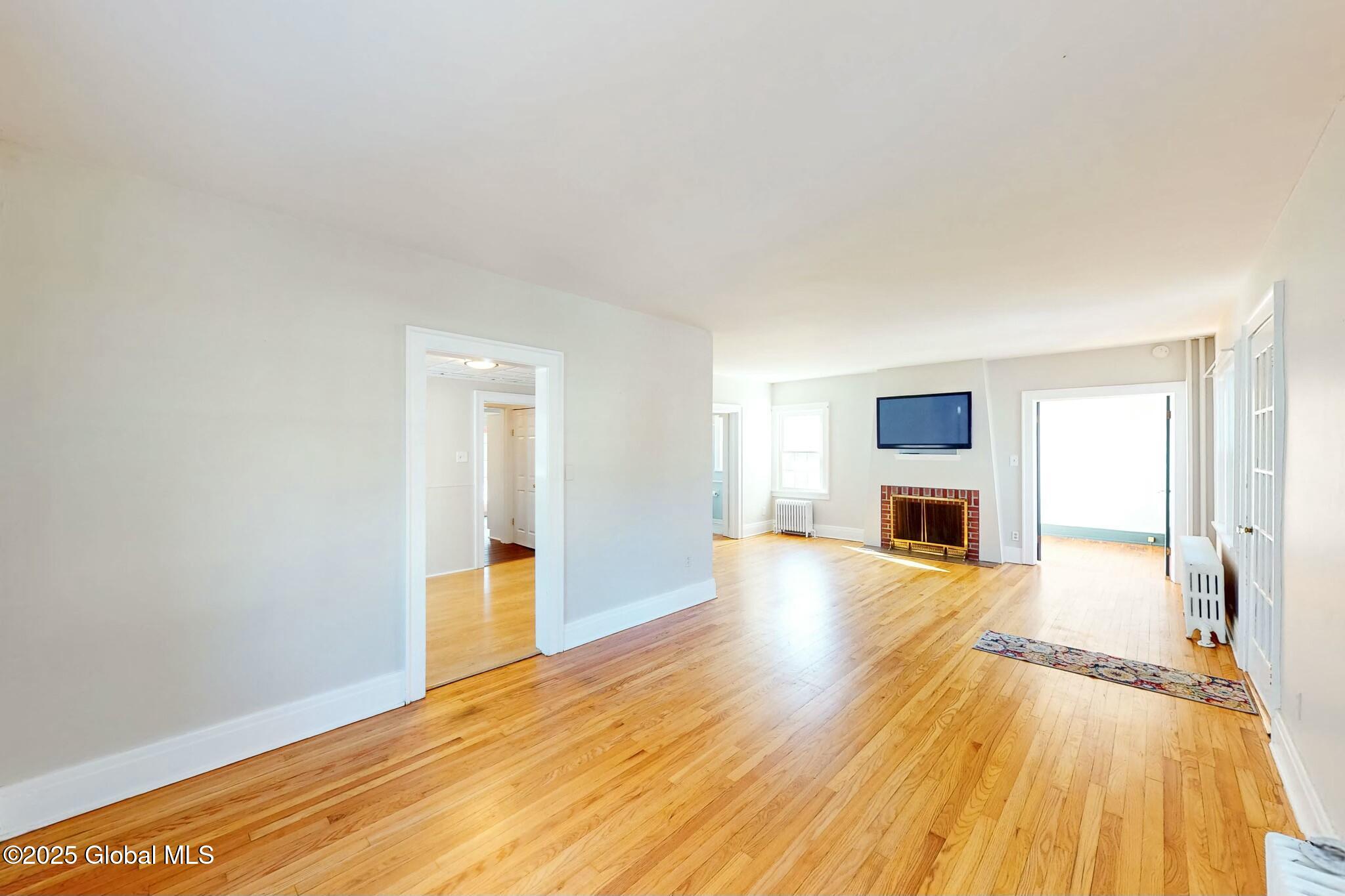 186 S Main Avenue, Albany, New York image 17