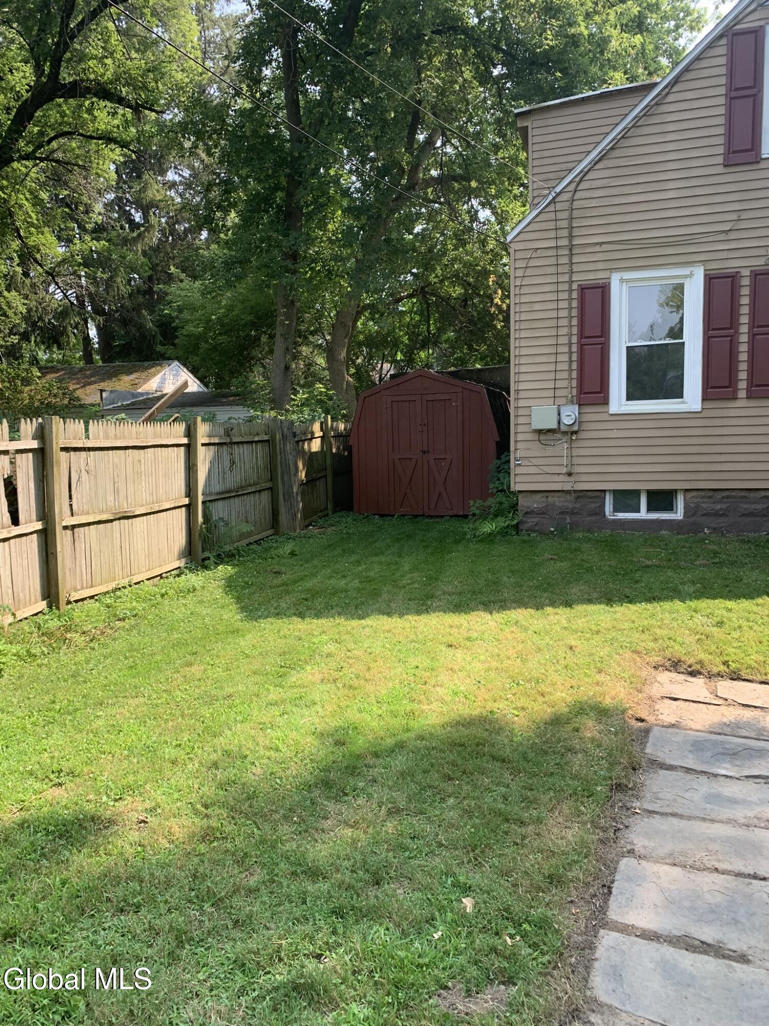 3 Livingston Avenue