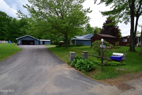 Homes For Sale - 1029 Camp Avenue<br/> Saratoga County, Broadalbin, NY 12025