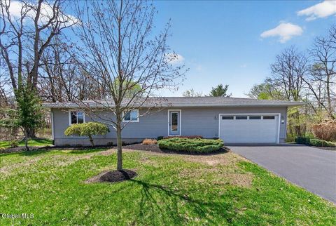 Photo of 59A Bonner Avenue, Schenectady, NY 12304 (MLS # 202615751)