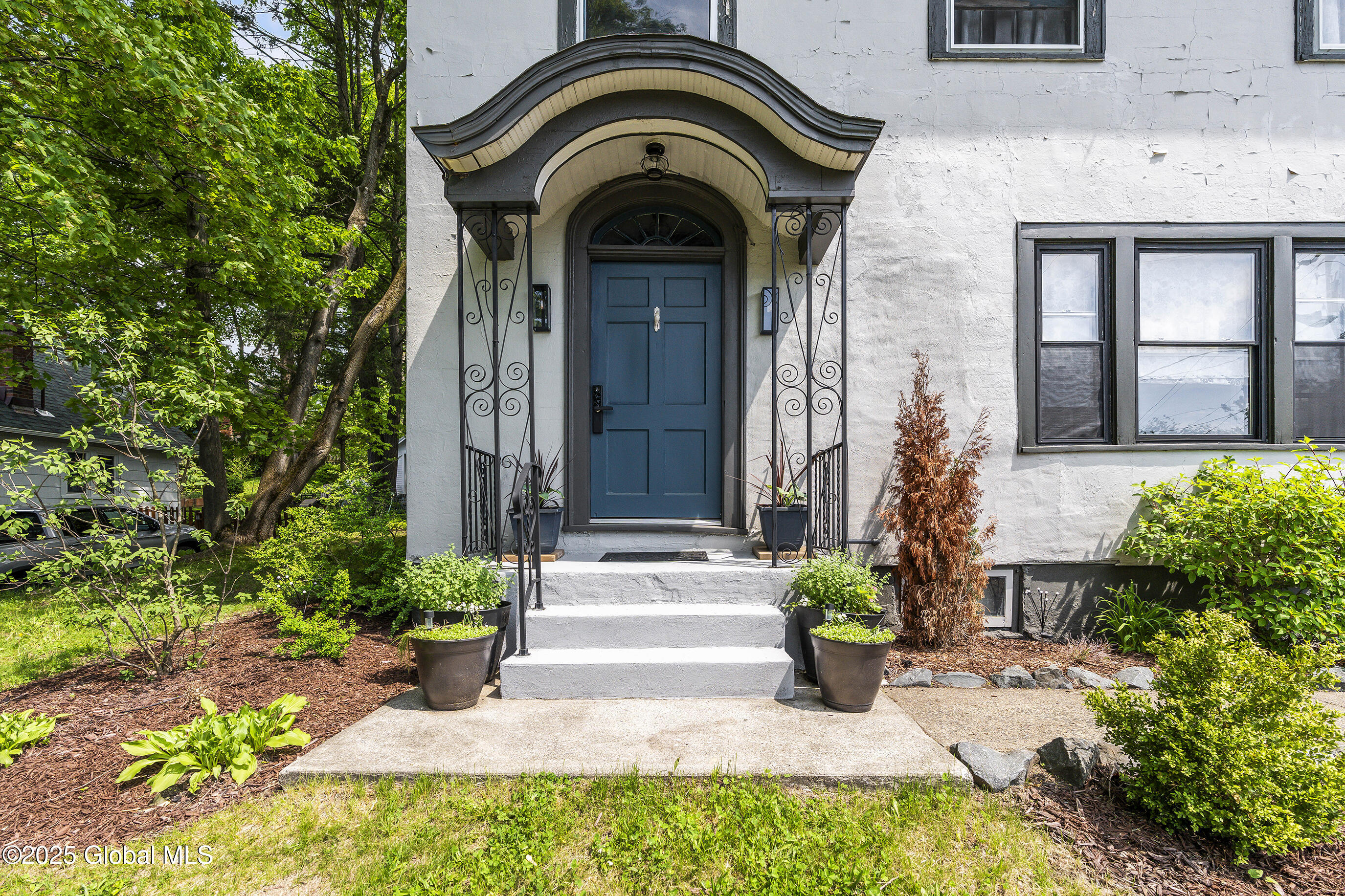 126 Maple Avenue, Troy, New York image 3