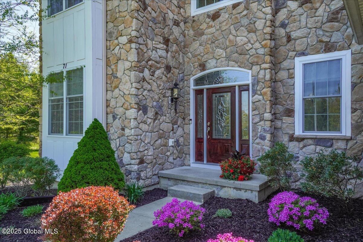 71 Stone Crest Drive, Mechanicville, New York image 5