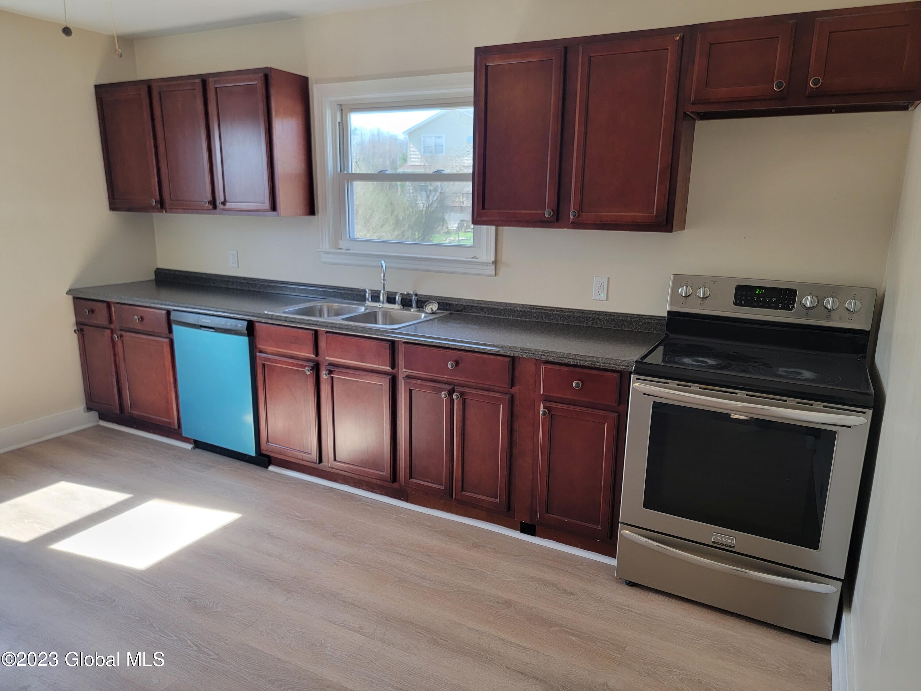 254 Church Street, Amsterdam, New York image 8