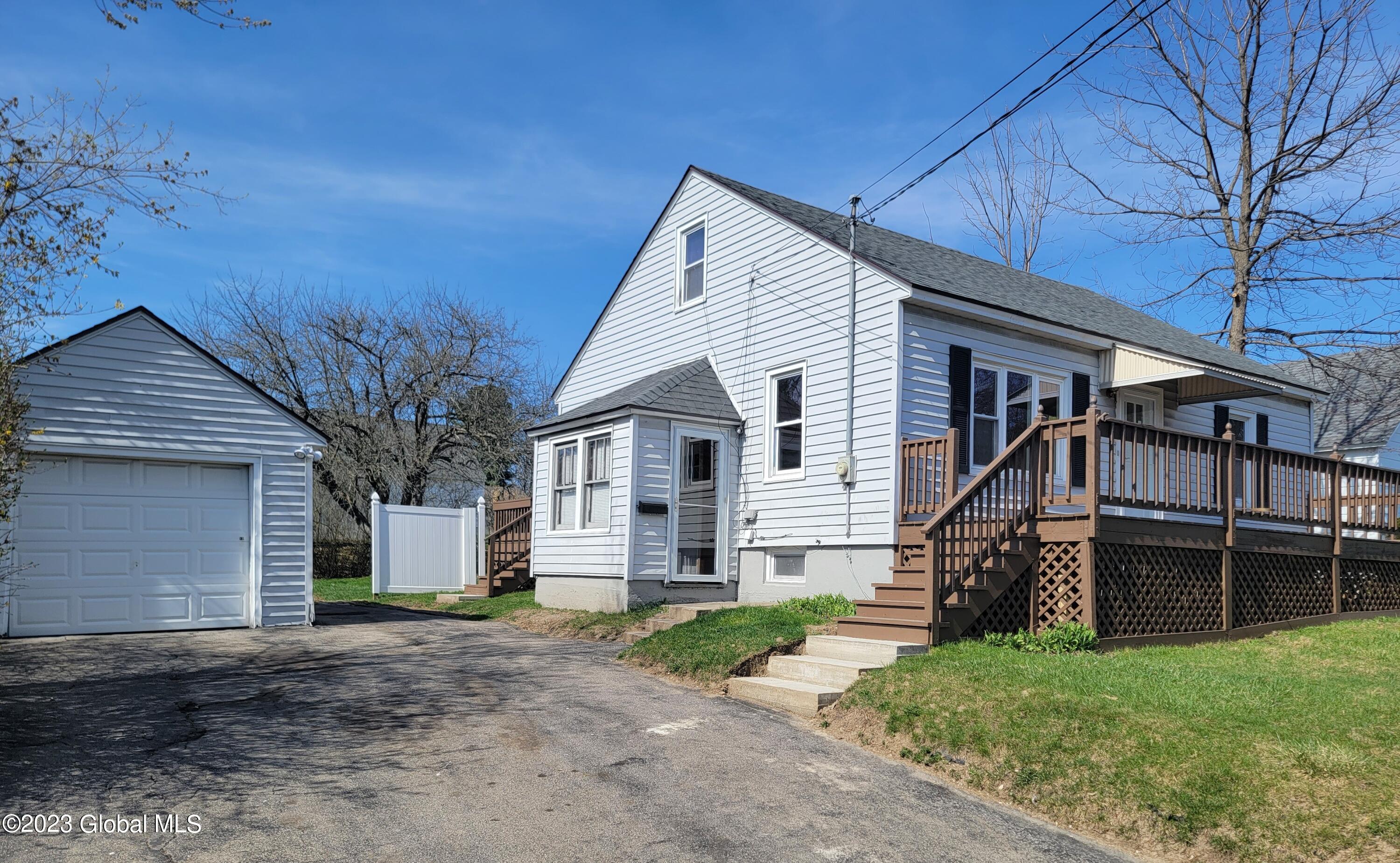 254 Church Street, Amsterdam, New York image 3