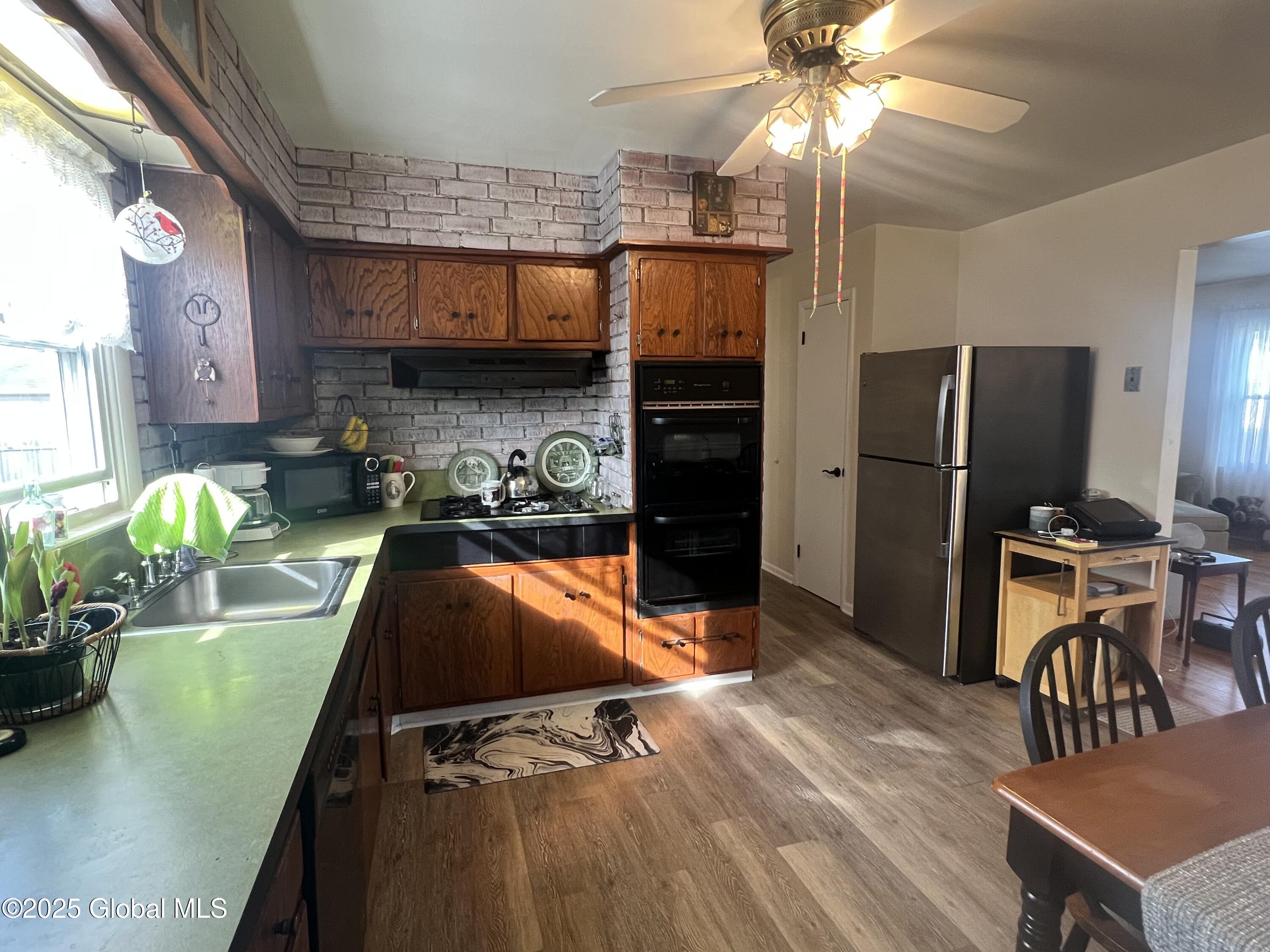 20 Thoroughbred Lane, Colonie, New York image 7