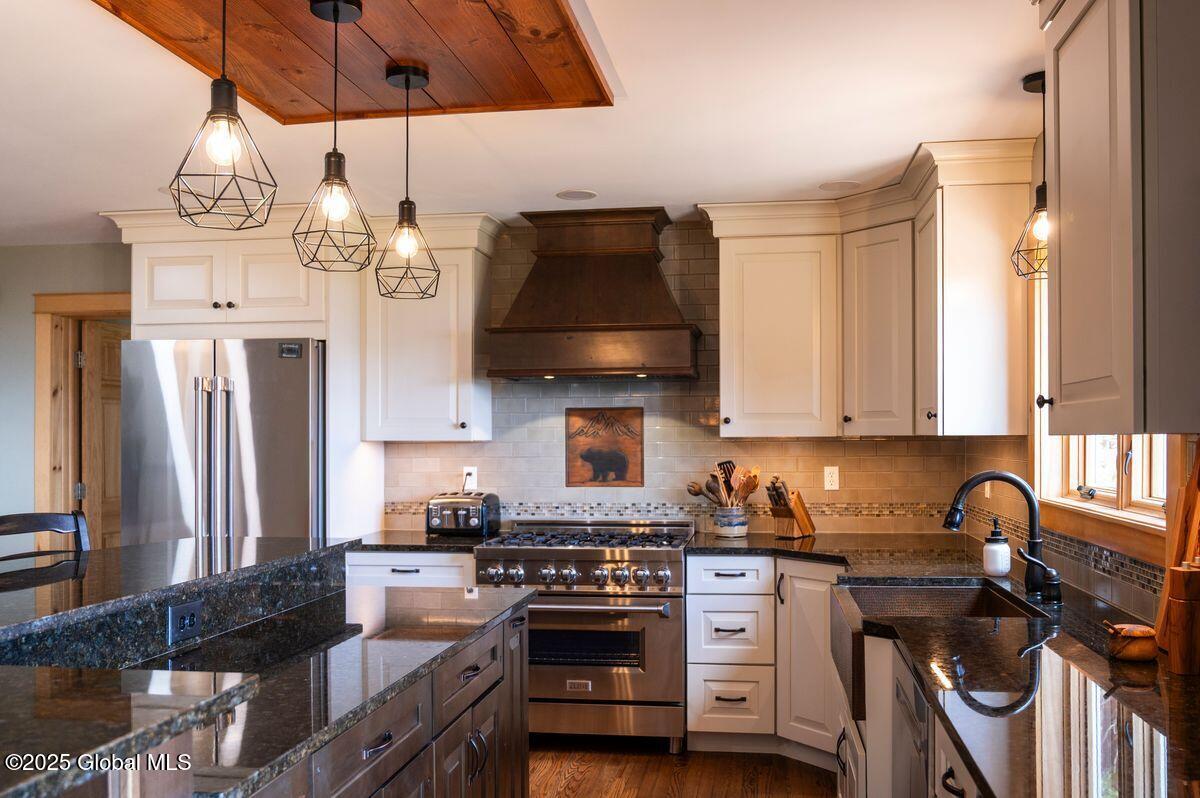 35 Woodland Ridge Road, Bolton Landing, New York image 17