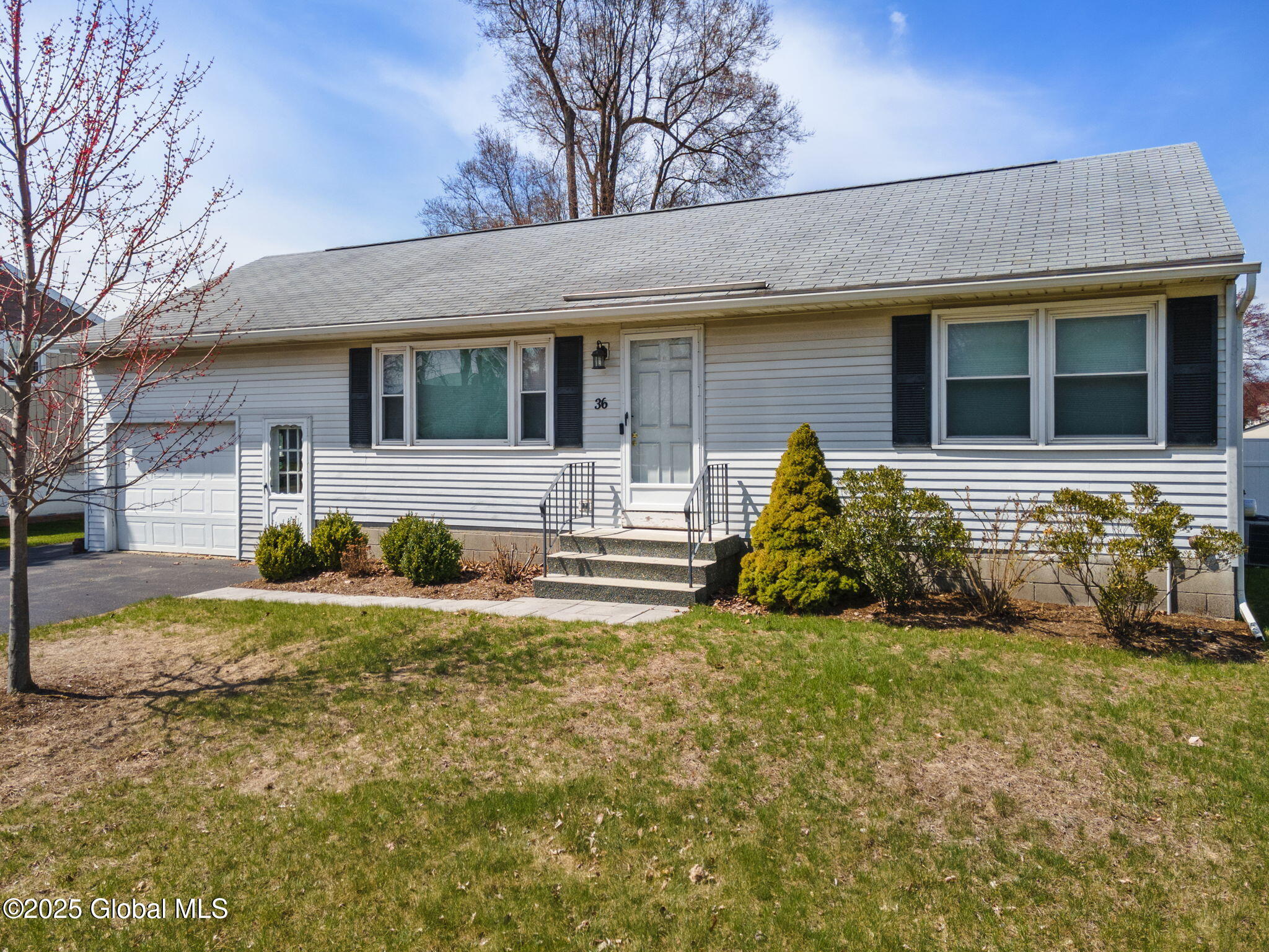 36 Red Fox Drive, Colonie, New York image 8