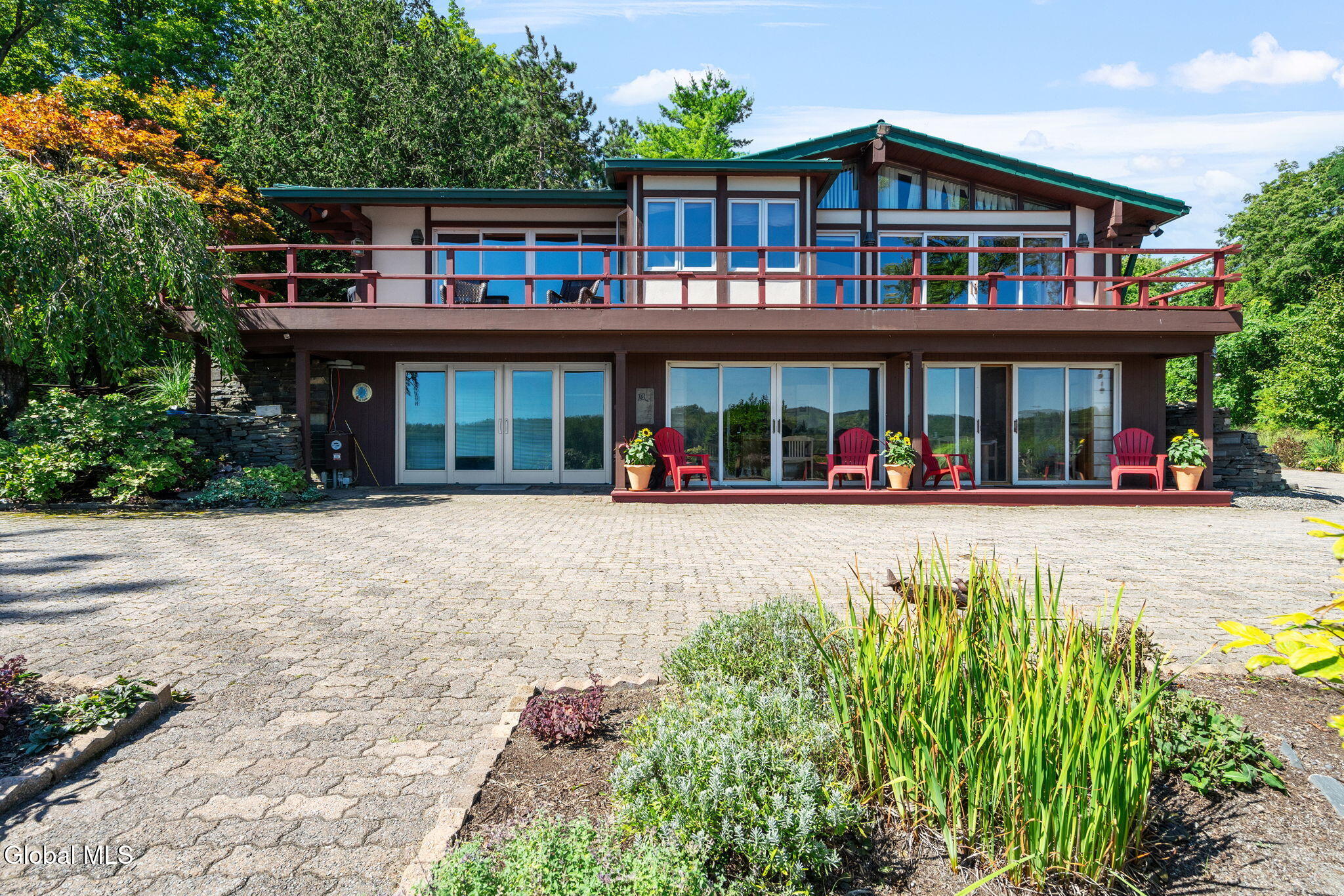 96 Van Wies Point Road