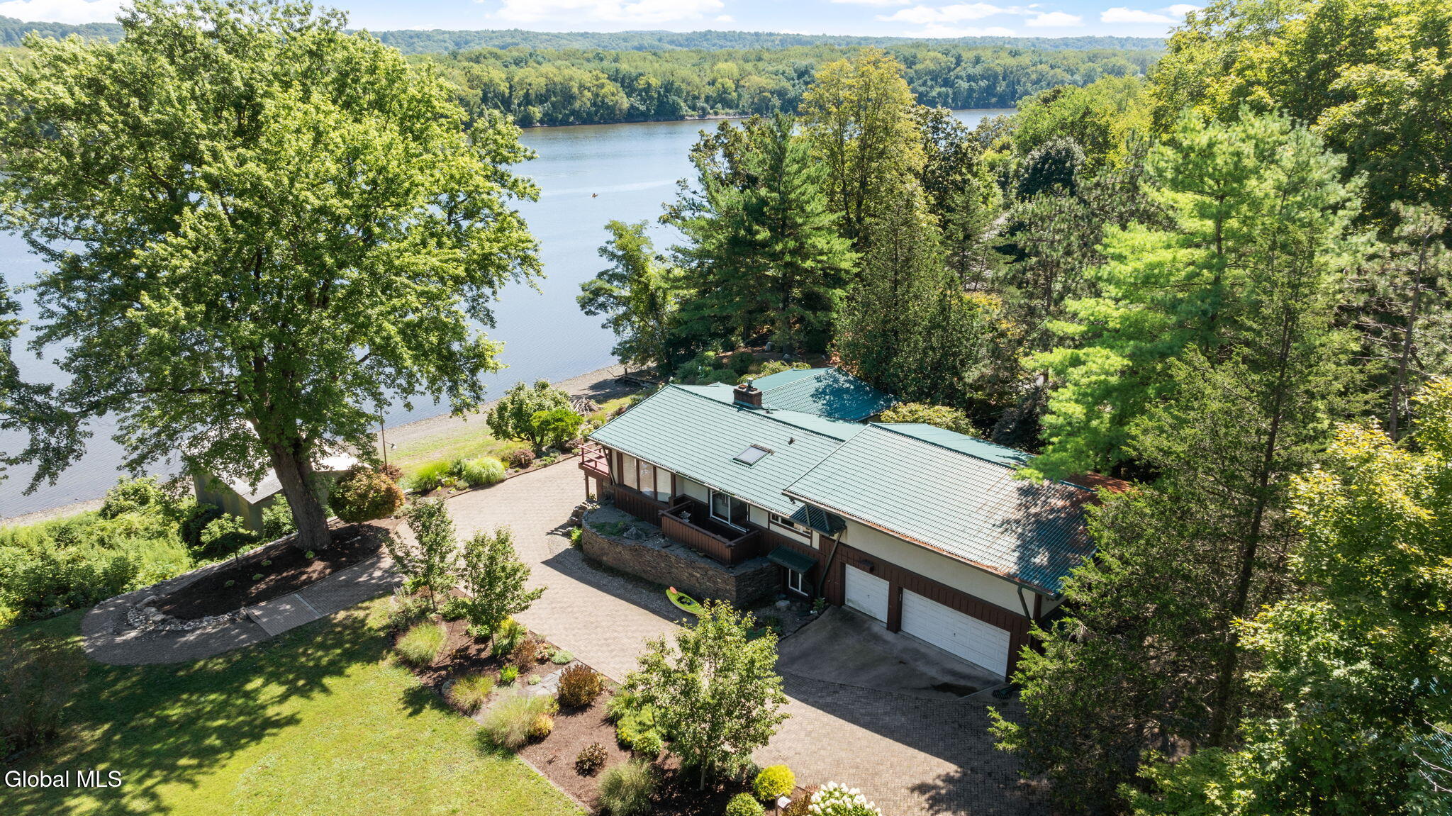 96 Van Wies Point Road