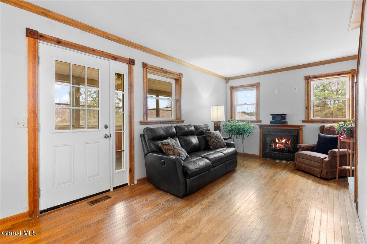 293 Fort Edward Road