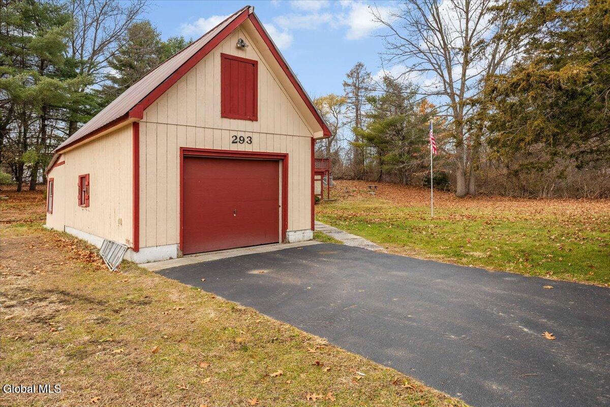 293 Fort Edward Road