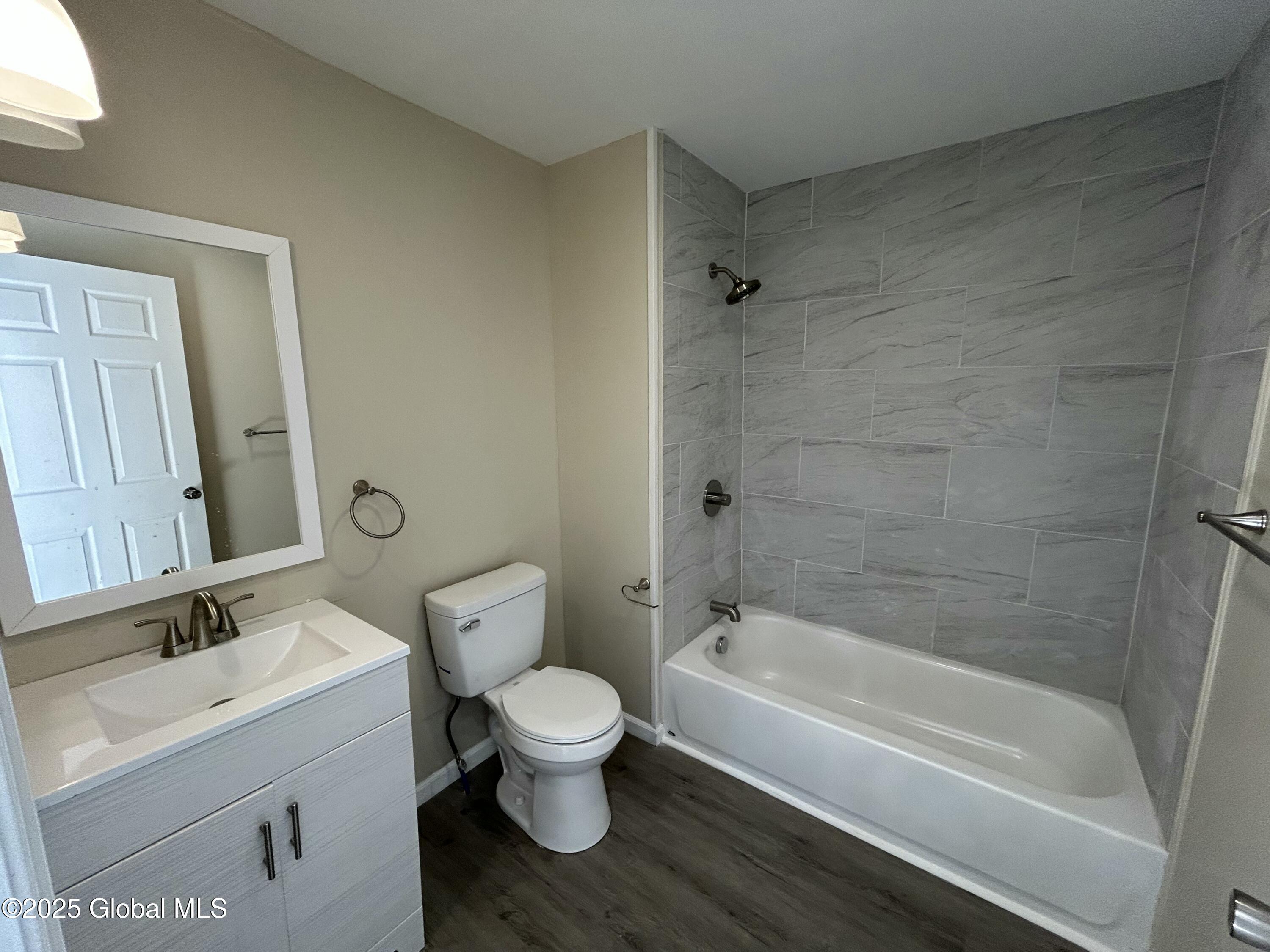 802 Davis Terrace, Schenectady, New York image 12